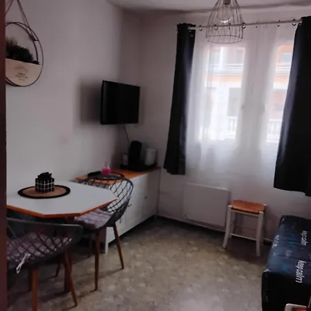 شقة Confortable Proximite Centre & Thermes